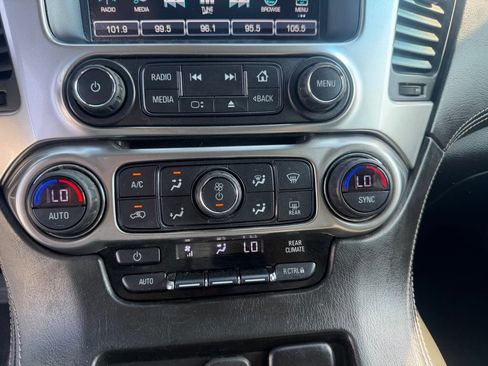 Used 2019 Chevrolet Tahoe LS AWD/4WD image 33