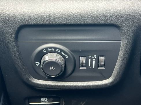 New 2026 Jeep Grand Cherokee Limited AWD/4WD image 16