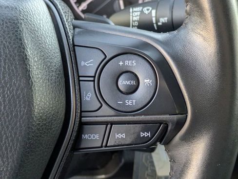 Used 2024 Toyota Camry SE image 19