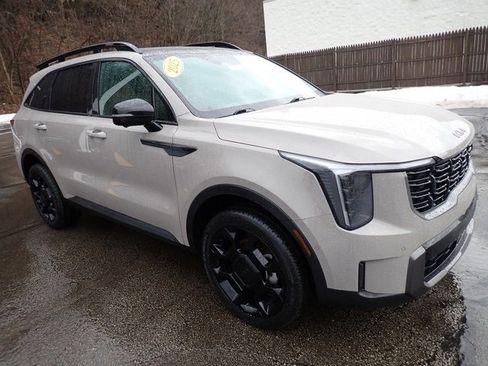 Used 2025 Kia Sorento SX Prestige w/ Olive Brown Leather Package image 9