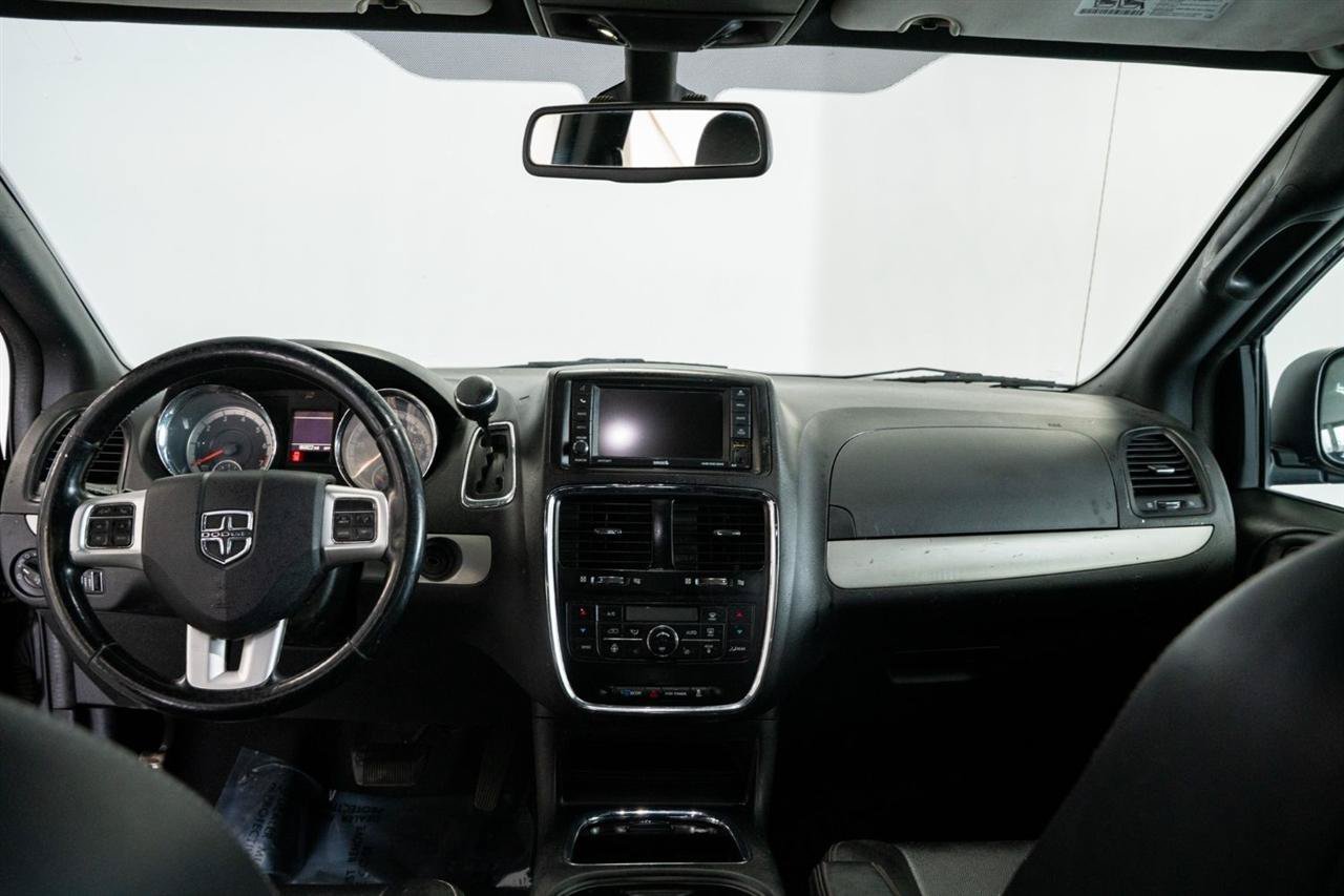 Used 2019 Dodge Grand Caravan GT FWD image 14