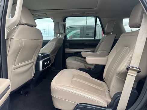 Used 2024 Ford Expedition Limited AWD/4WD image 10