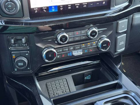 New 2026 Ford F250 Lariat w/ Black Appearance Package AWD/4WD image 26