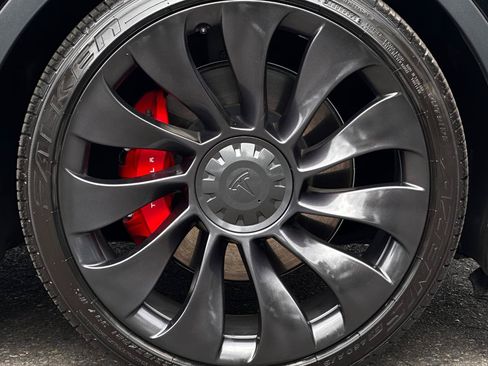 Used 2022 Tesla Model Y Performance AWD/4WD image 12