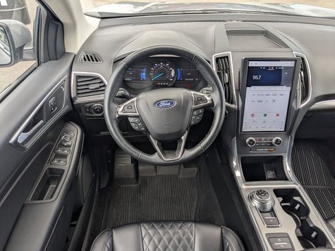 Used 2024 Ford Edge Titanium AWD/4WD image 18
