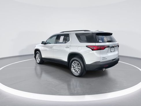 Used 2023 Chevrolet Traverse LT image 6