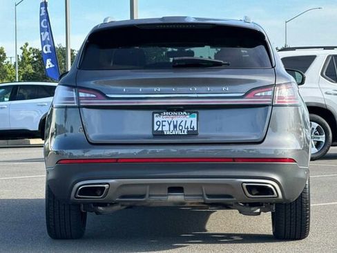 Used 2022 Lincoln Nautilus Reserve w/ Equipment Group 201A image 5