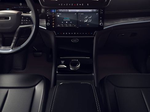 New 2026 Jeep Grand Cherokee L Limited image 5