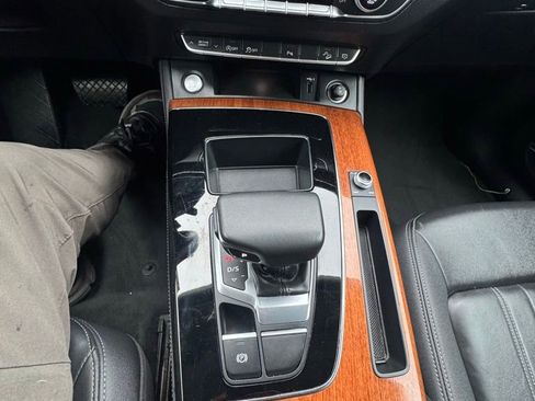 Used 2023 Audi Q5 2.0T Premium Plus AWD/4WD image 21