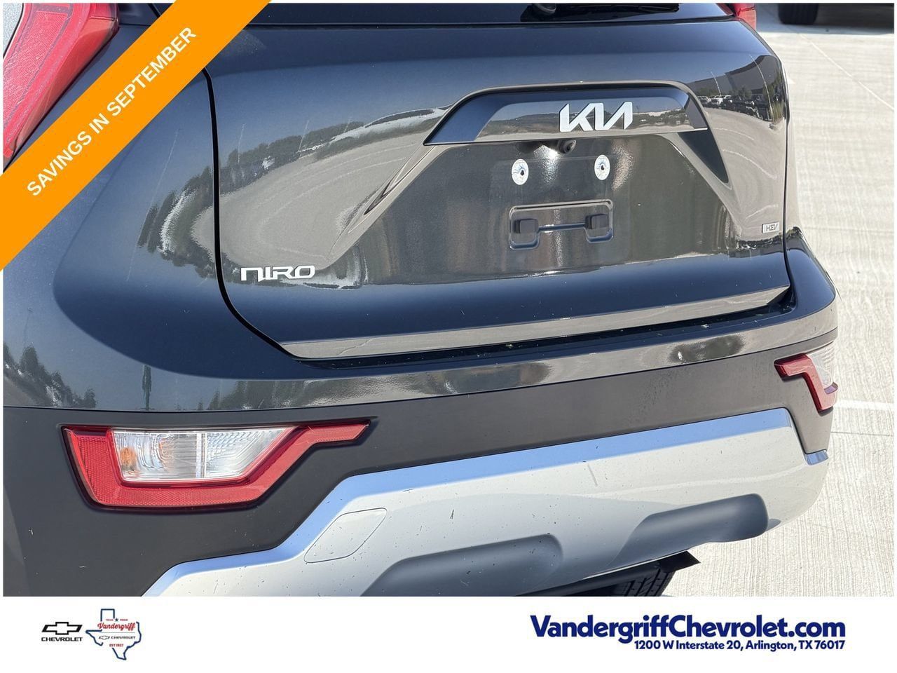 Used 2025 Kia Niro LX FWD image 6