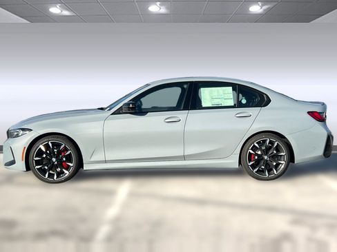 Used 2026 BMW 330i Sedan w/ M Sport Package RWD image 2