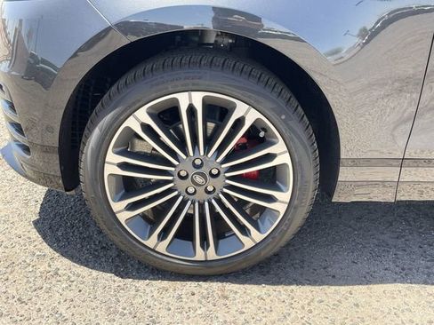 New 2025 Land Rover Range Rover Velar Dynamic SE image 10