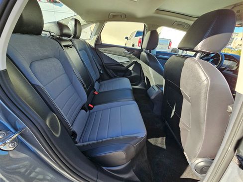 Used 2025 Volkswagen Jetta SE image 27