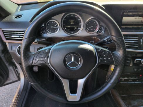 Used 2013 Mercedes-Benz E 350 Sedan image 18