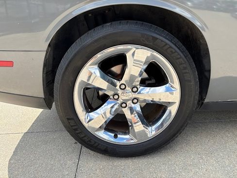Used 2018 Dodge Challenger SXT w/ Blacktop Package RWD image 51