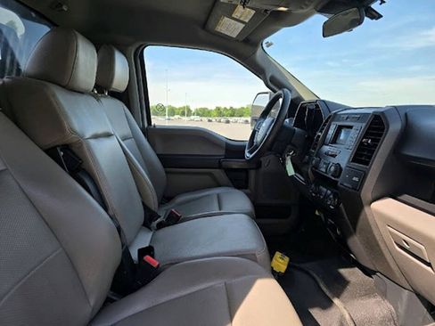 Used 2022 Ford F550 4x4 Regular Cab Super Duty image 16