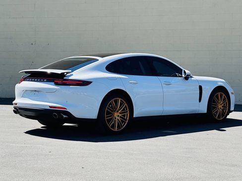 Used 2017 Porsche Panamera 4S AWD/4WD image 8