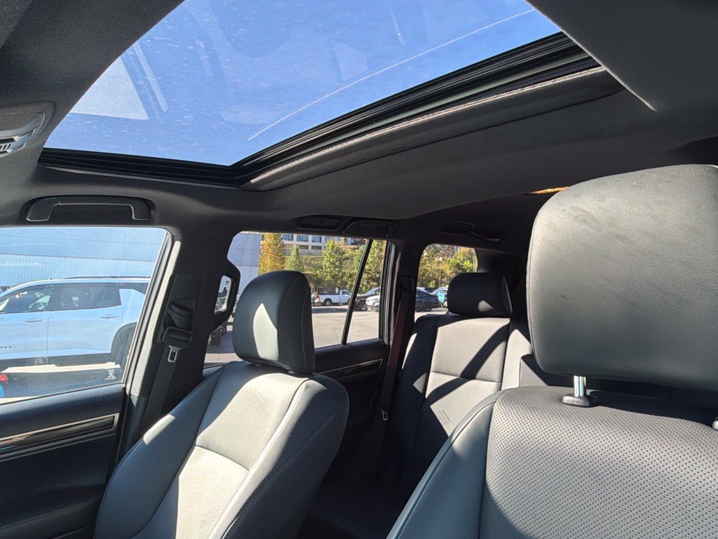 Used 2021 Lexus GX 460 Premium w/ Premium Plus Package AWD/4WD image 6
