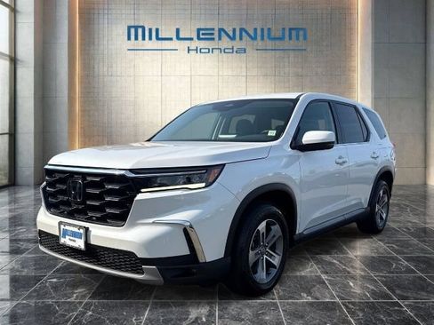 Certified 2024 Honda Pilot EX-L image 1