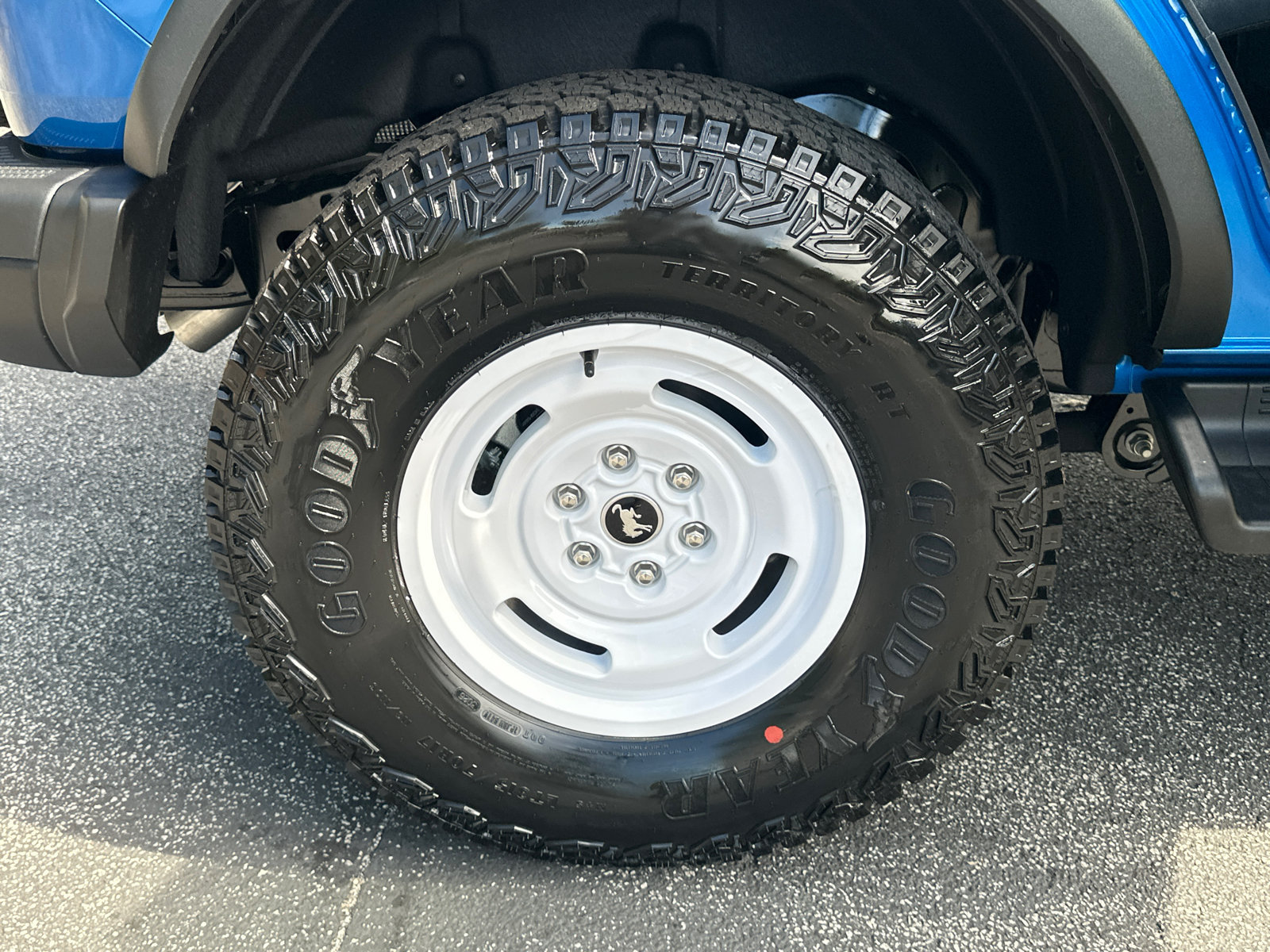 New 2026 Ford Bronco Heritage Edition AWD/4WD image 18