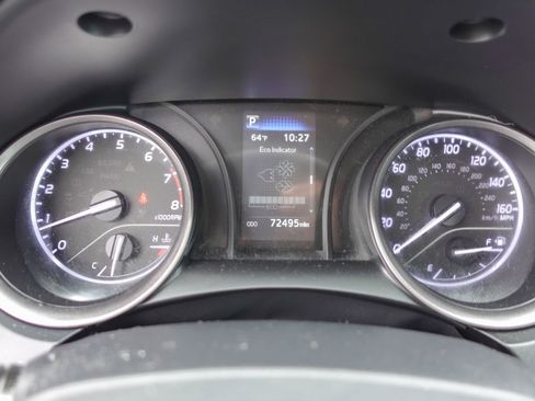 Used 2022 Toyota Camry SE FWD image 19