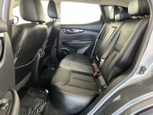 Used 2017 Nissan Rogue Sport SL w/ SL Premium Package FWD image 27