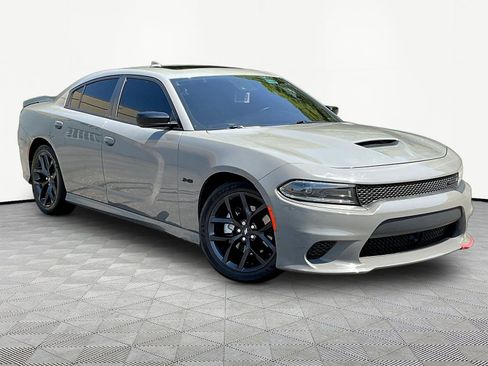 Used 2023 Dodge Charger R/T w/ Blacktop Package RWD image 3