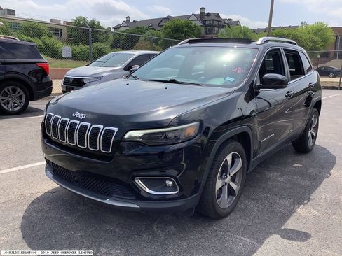 Used 2019 Jeep Cherokee Limited w/ Luxury Group FWD image 4