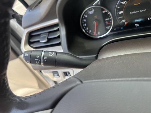 Used 2019 GMC Acadia Denali w/ Technology Package AWD/4WD image 21