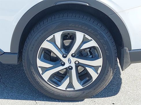 Used 2022 Subaru Outback Touring XT w/ Popular Package #2 image 10