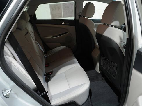 Used 2019 Hyundai Tucson SE image 13