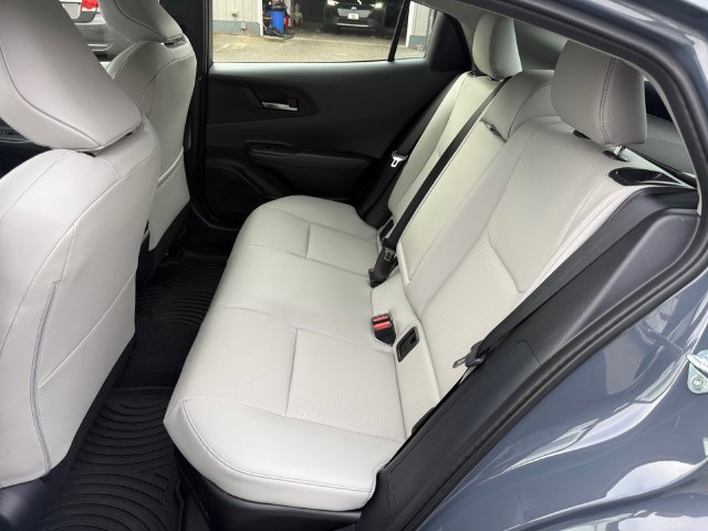 Used 2026 Toyota Prius XLE AWD/4WD image 22