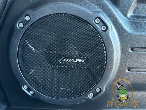 Used 2018 Jeep Wrangler Unlimited Sahara image 21