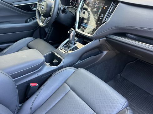 Used 2025 Subaru Outback Limited w/ Popular Package #2 image 15