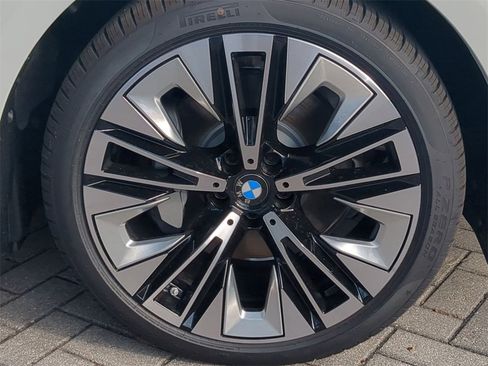 New 2026 BMW 530i 530i w/ Premium Package image 11