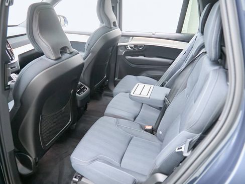 Certified 2025 Volvo XC90 B6 Ultra image 21