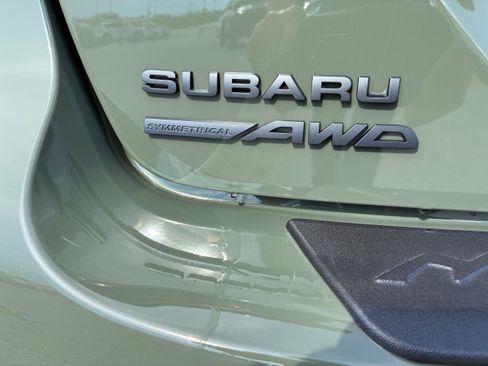 Used 2026 Subaru Crosstrek 2.5i Premium AWD/4WD image 2