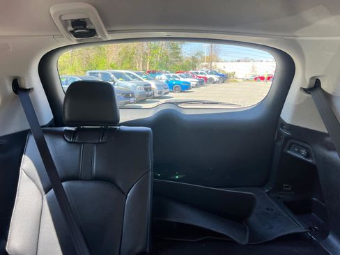 Used 2023 Honda Pilot Touring image 40