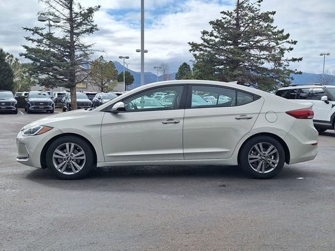 Used 2018 Hyundai Elantra Value Edition FWD image 6