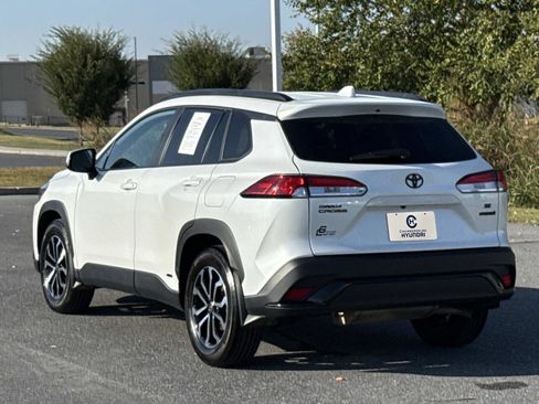 Used 2024 Toyota Corolla Cross SE image 27