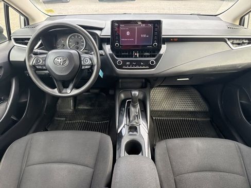 Used 2022 Toyota Corolla LE image 12