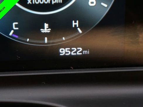 Used 2025 Kia Seltos EX w/ EX Sunroof Package image 14