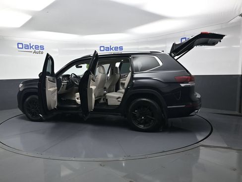 Used 2024 Volkswagen Atlas SEL Premium R-Line AWD/4WD image 59