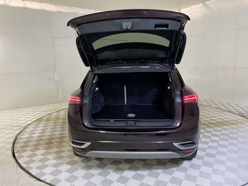 Used 2023 Buick Envision Avenir image 30