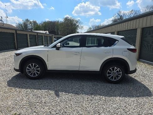 Used 2023 MAZDA CX-5 AWD 2.5 S image 2