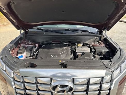 Used 2023 Hyundai Palisade Calligraphy image 18