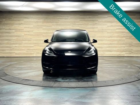 Used 2025 Tesla Model Y Long Range AWD/4WD image 9