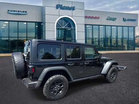 Used 2026 Jeep Wrangler Unlimited Sport AWD/4WD image 2