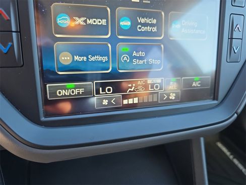 Used 2024 Subaru Crosstrek 2.0i w/ Crosstrek Mirror Package image 17