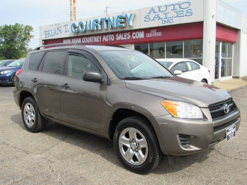 Used 2012 Toyota RAV4 4WD w/ Value Pkg image 2